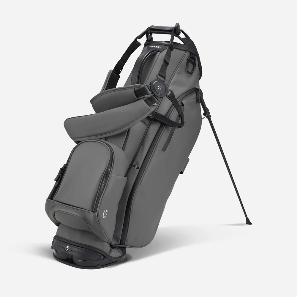 Vessel 2022 Player III Stand Bag - Matte Black | MULLIE Golf